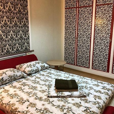 Kyiv Apartment In Pechersk On Oleksandra Kopylenko 外观 照片