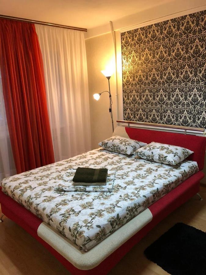 Kyiv Apartment In Pechersk On Oleksandra Kopylenko 外观 照片